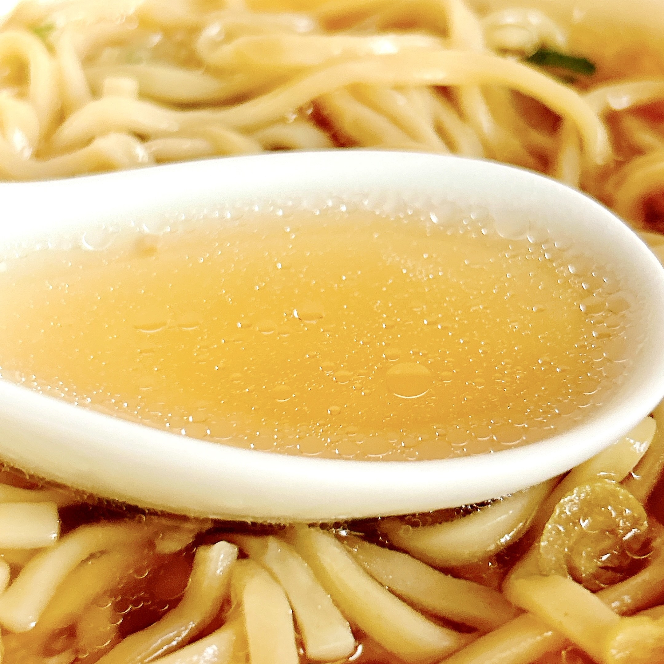 セブン‐イレブンのオススメのラーメン「栃木の味 佐野ラーメン 日向屋監修」