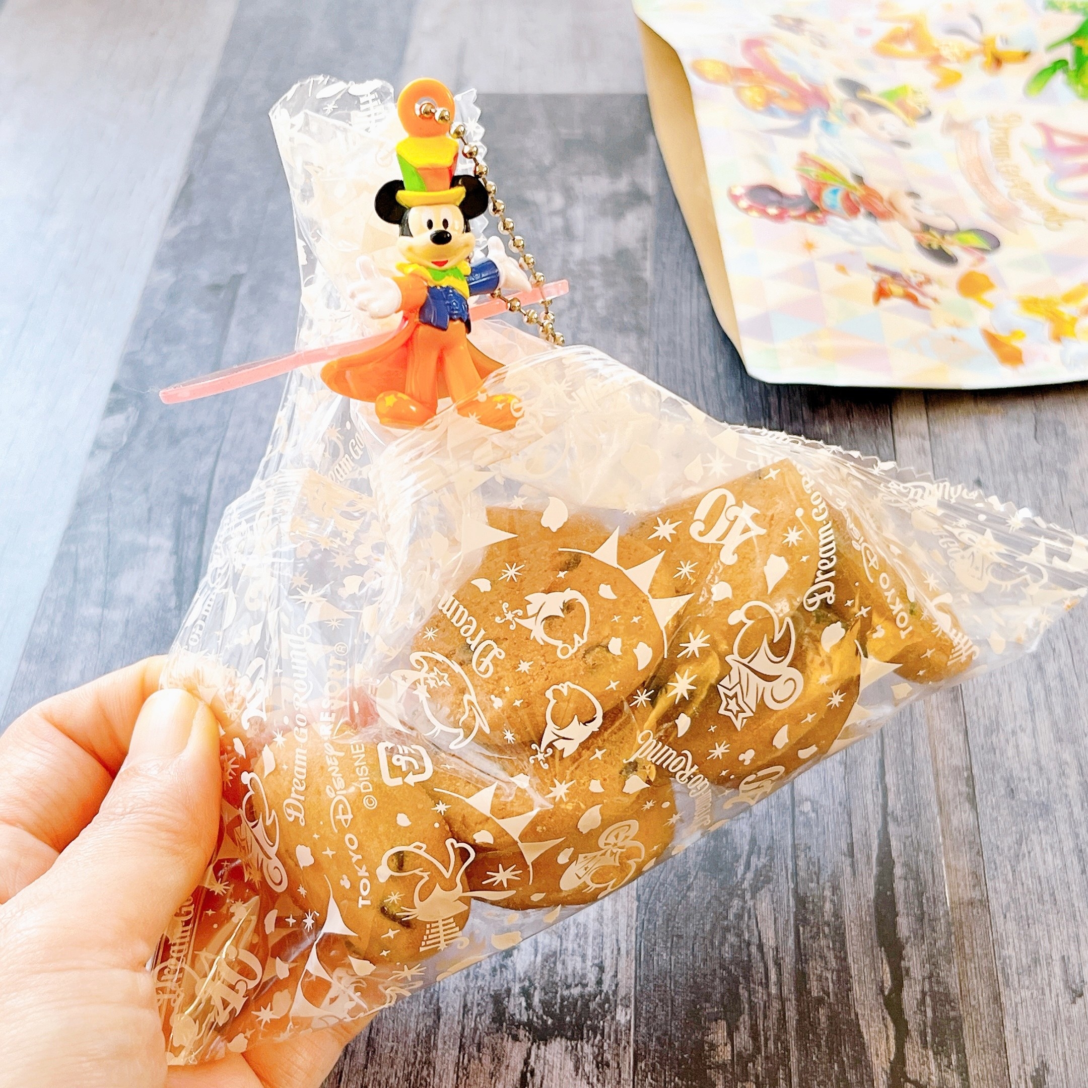 動画・画像】ディズニーランドのお土産「チョコチップクッキー