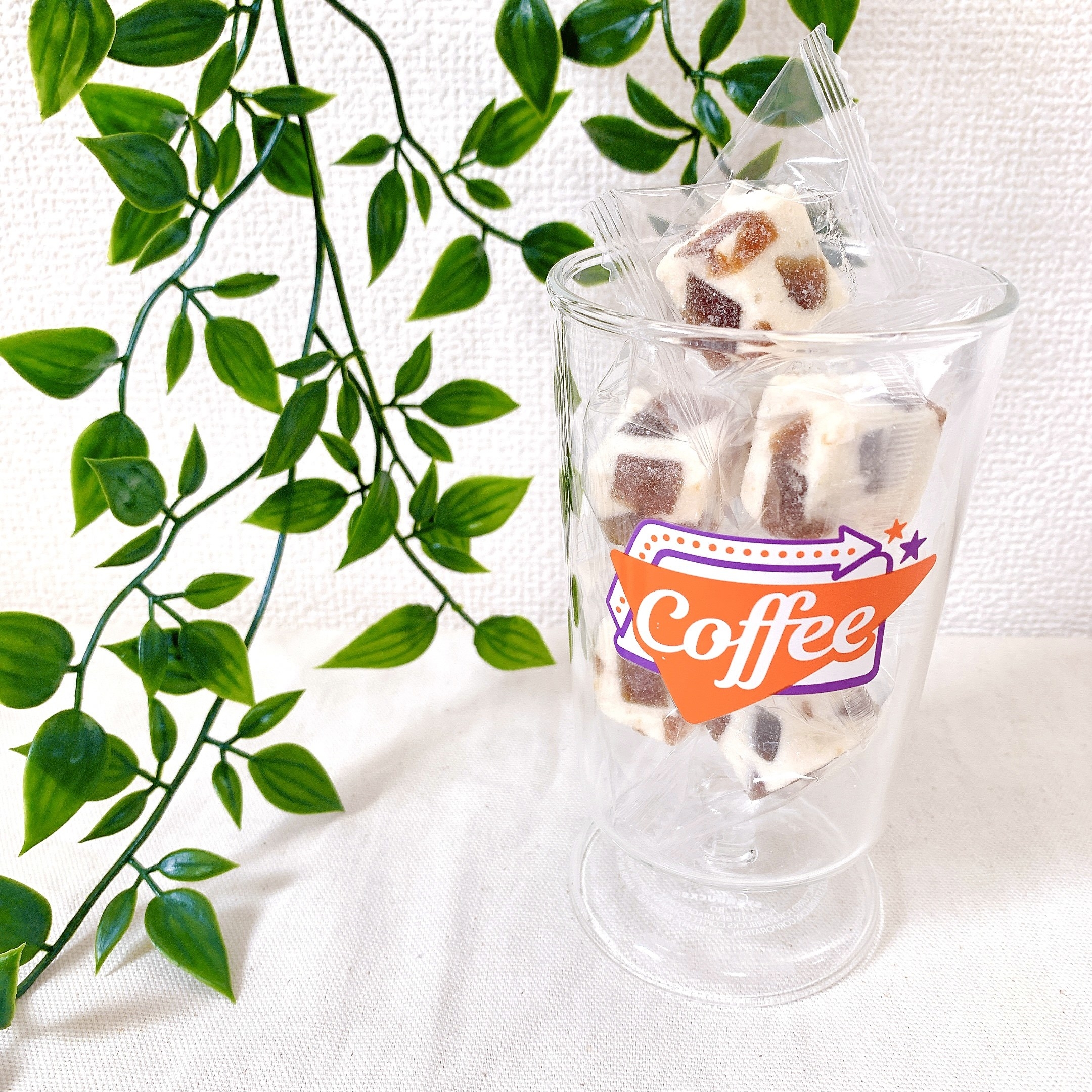 LAWSON（ローソン）のおすすめのお菓子「ふぁふぁコーラフロート 67g」