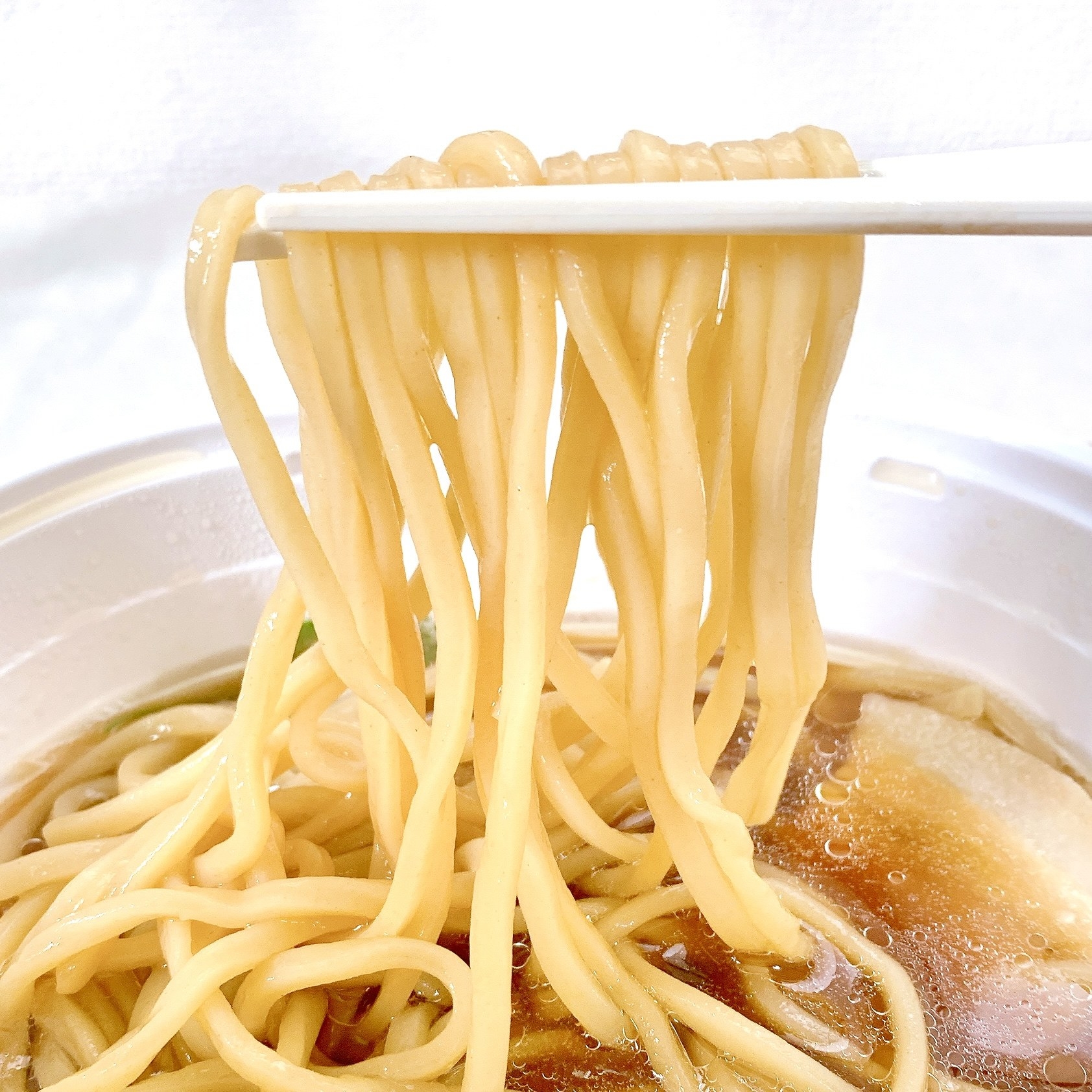 セブン-イレブンのおすすめのフード「7プレミアム しょうゆラーメン」