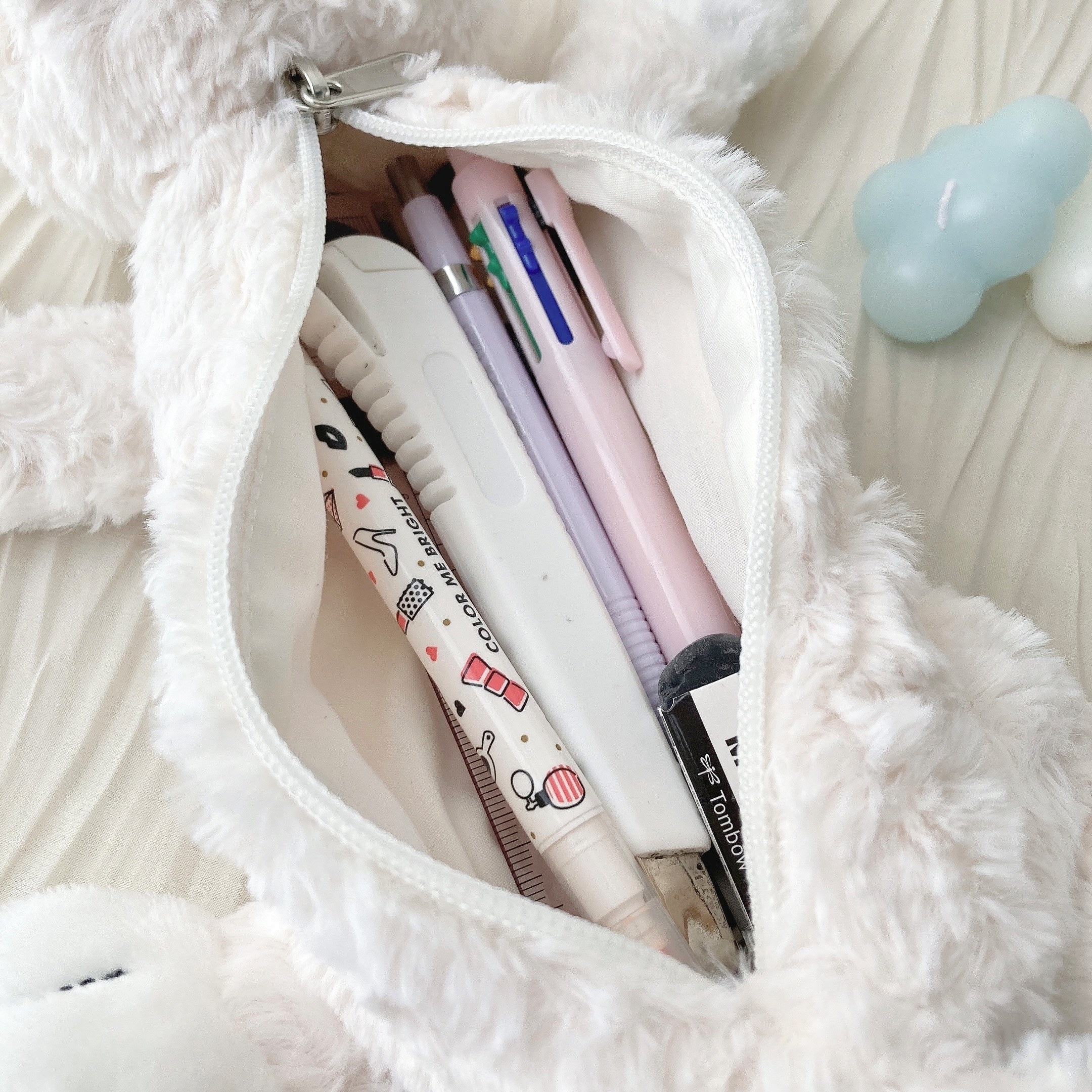 PLAZA（プラザ）で見つけたオススメのポーチ「ニキ NICI フィギュアポーチ シロネコ」