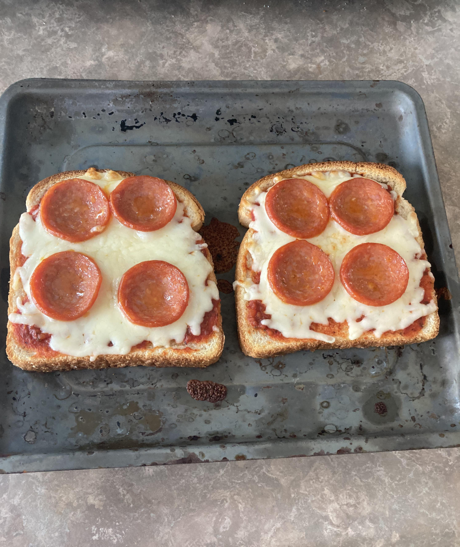 Pizza toast with pepperoni