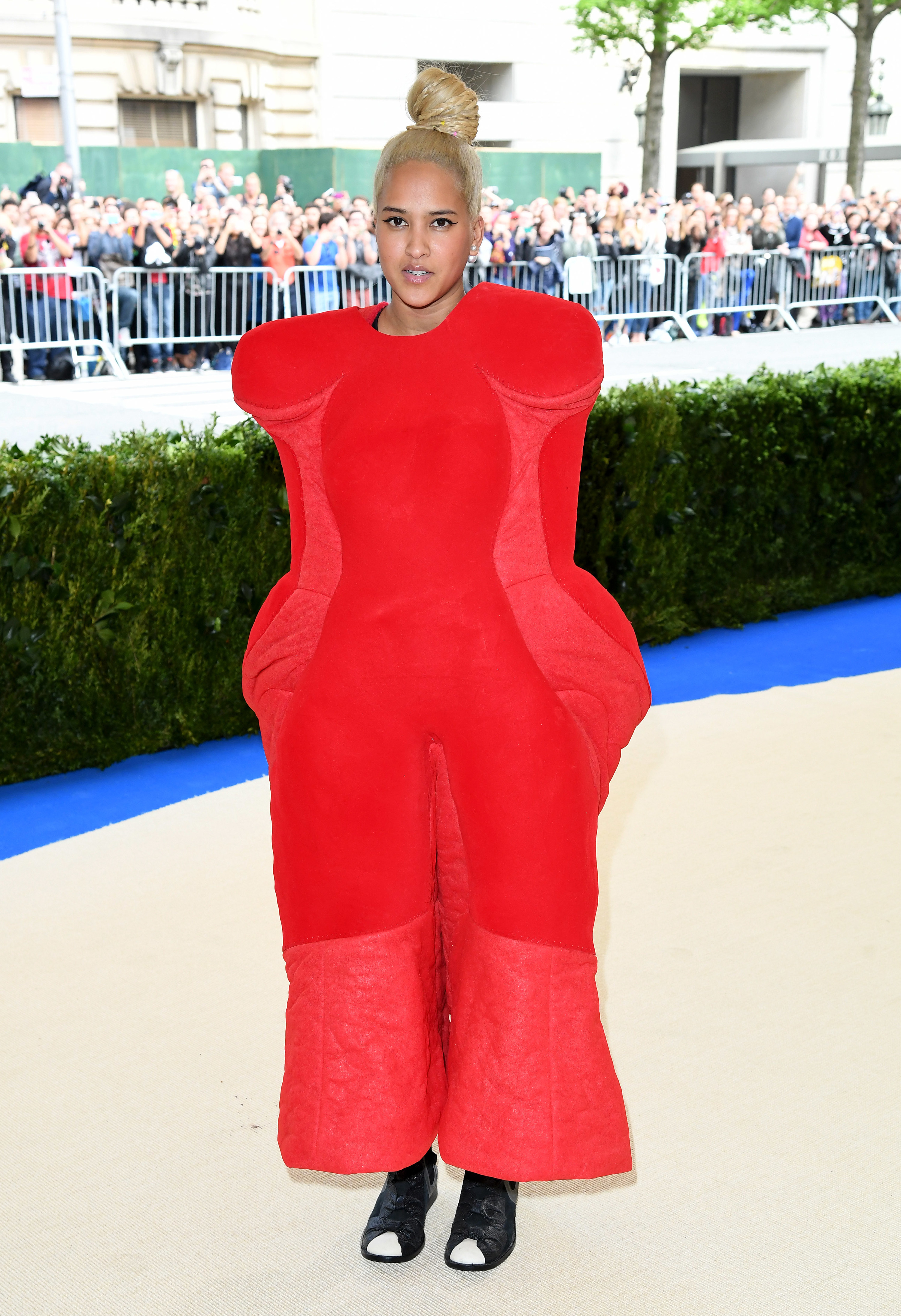 Helen Lasichanh attends the &quot;Rei Kawakubo/Comme des Garcons: Art of the In-Between&quot; Costume Institute Gala at the Metropolitan Museum of Art on May 1, 2017