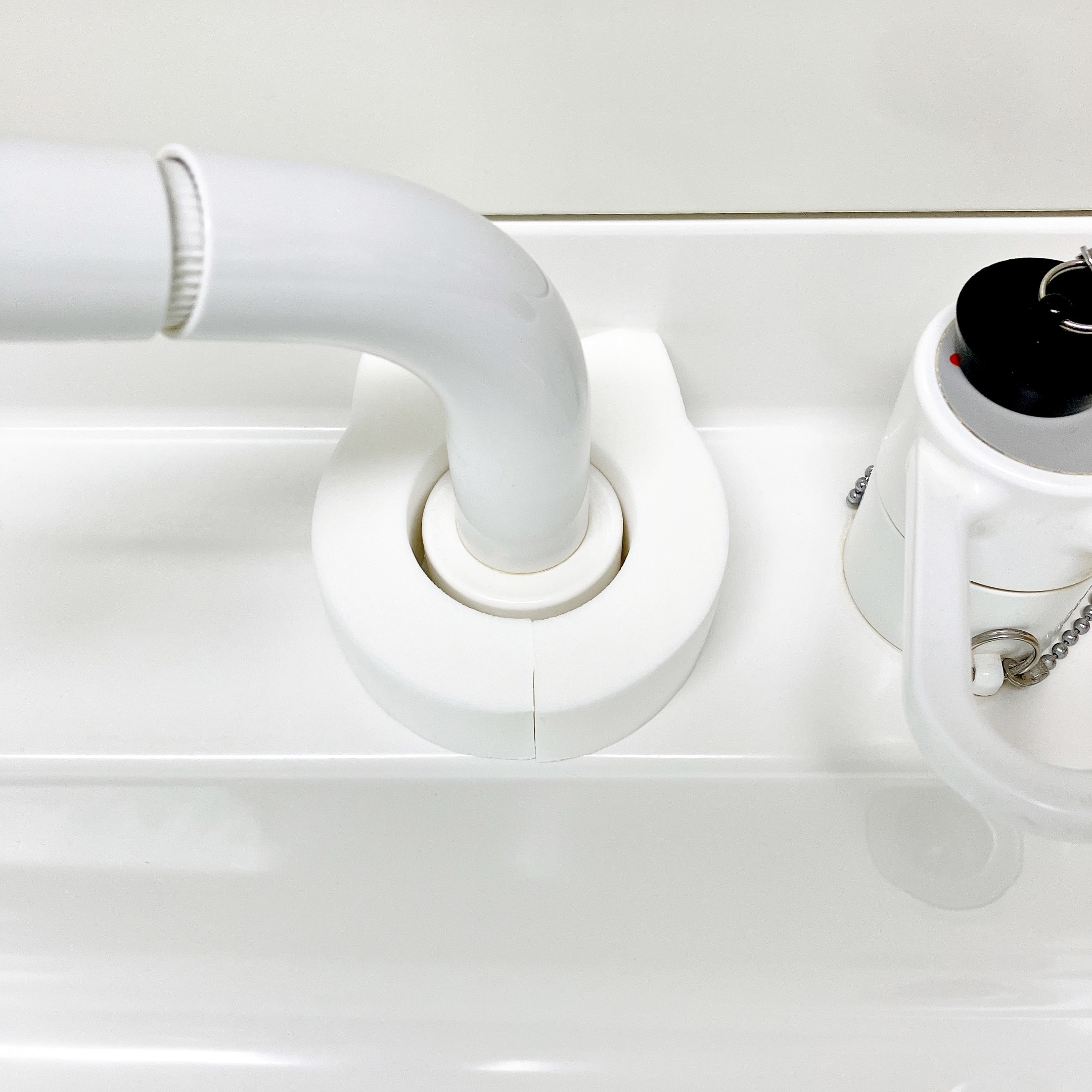 Seria（セリア）のおすすめキッチングッズ「PVA吸水スポンジ ねこ型 蛇口用」