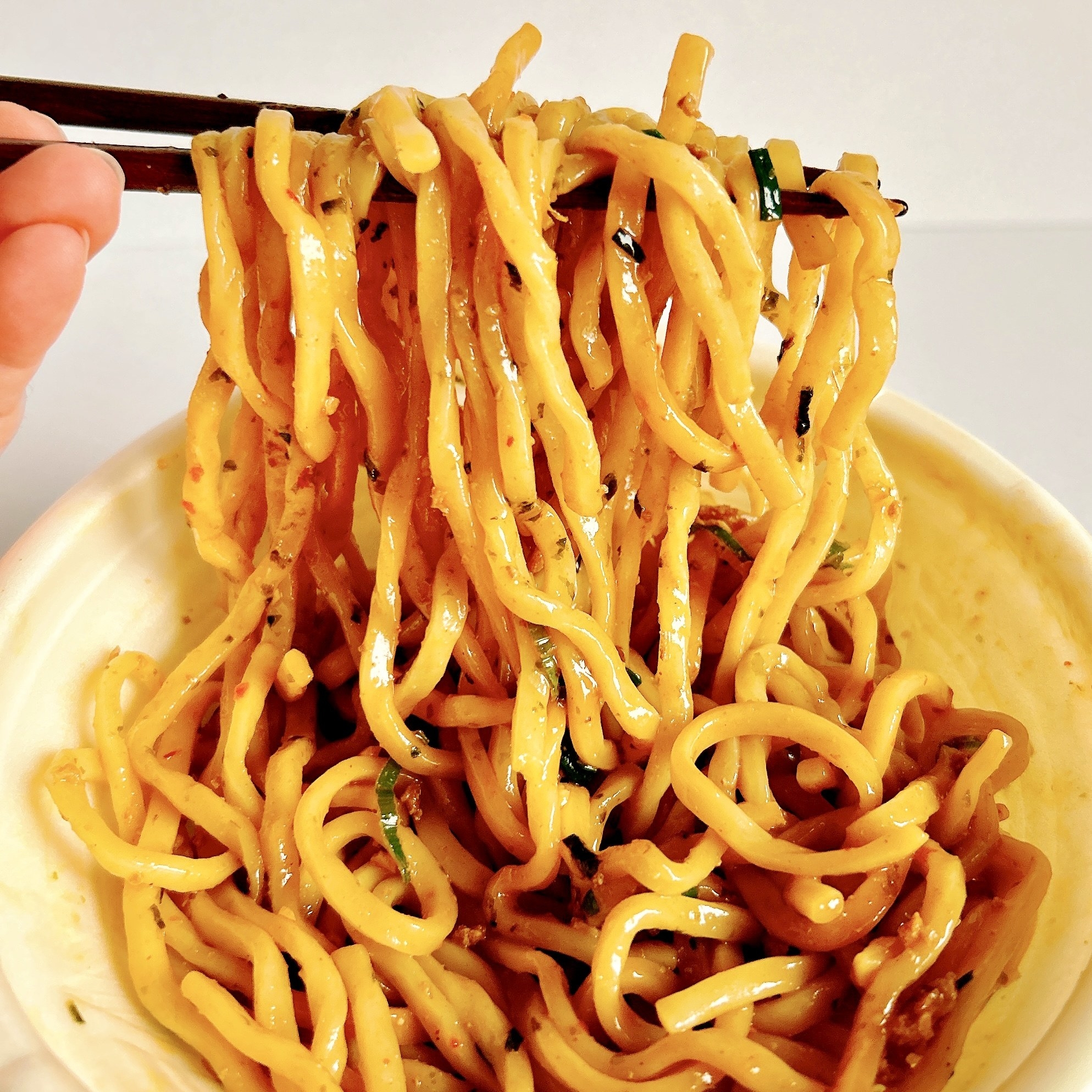 セブン‐イレブンのオススメの麺類「台湾風まぜそば」