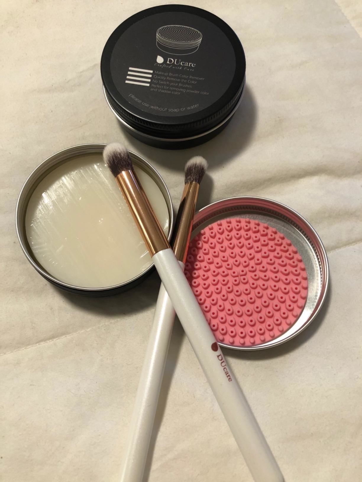 Review photo of brushes and the cleansing pad
