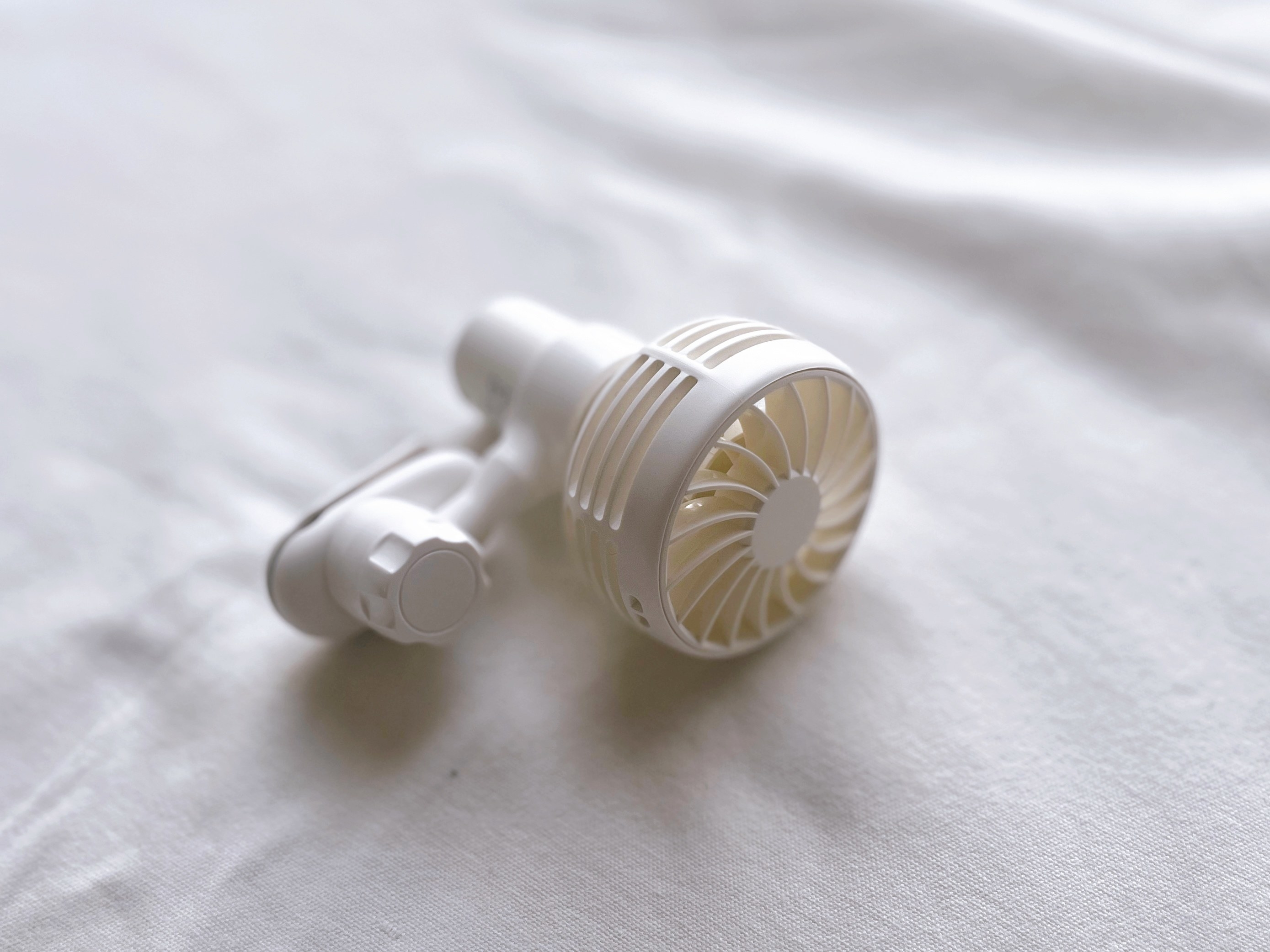 Francfranc（フランフラン）のオススメのひんやり便利グッズ「フレ ミニファン（扇風機）」