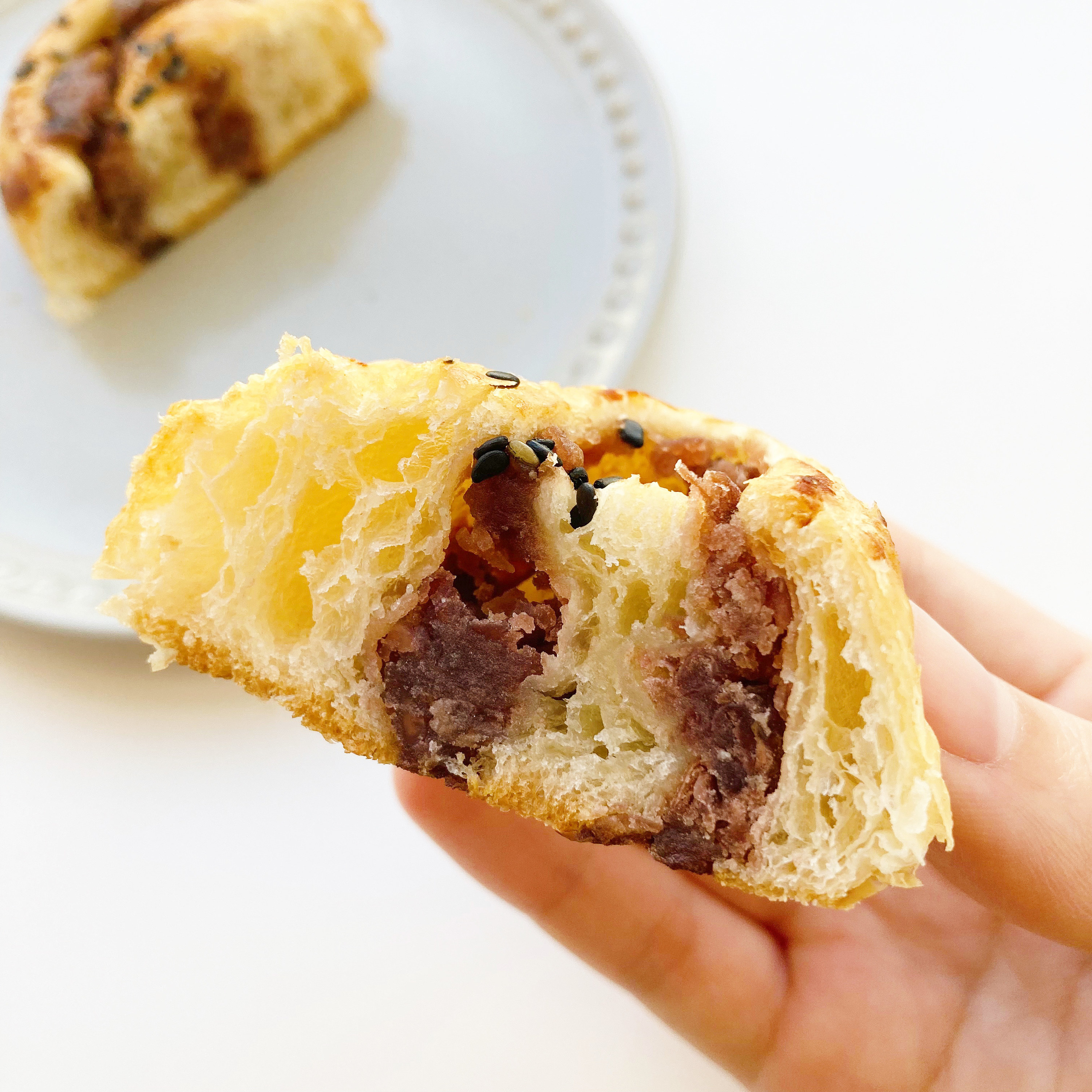 LAWSON(ローソン)のおすすめパン「つぶあんデニッシュ 4個入」