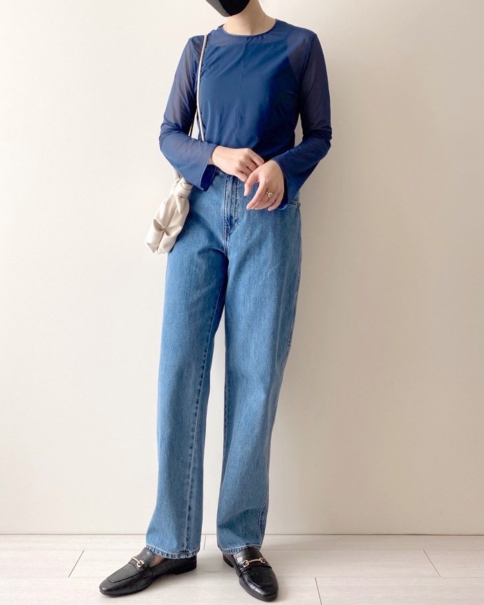 UNIQLO（ユニクロ）のおすすめのレディースアイテム「シアークルーネックT（長袖）」のコーディネート