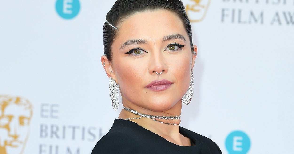 Florence Pugh Debuted A New Blonde Bob, And There Is Nothing This Woman Cannot Do