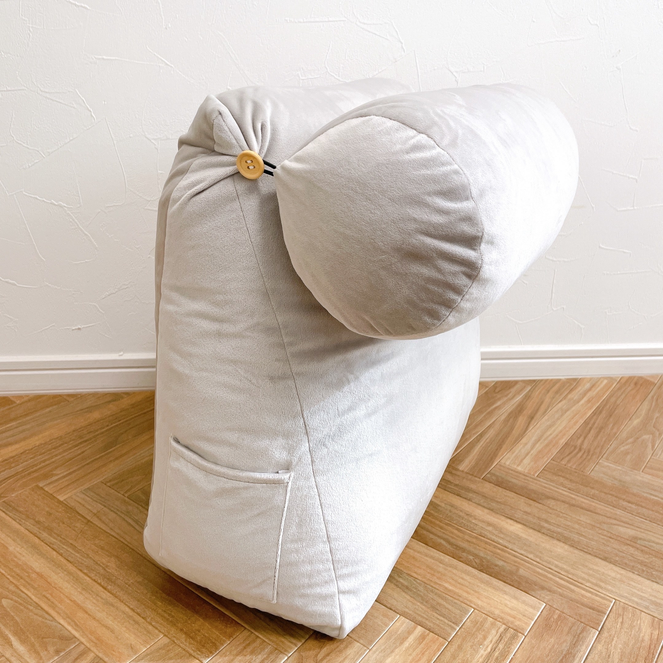 ニトリのおすすめクッション「【デコホーム商品】リラックス背もたれクッション」