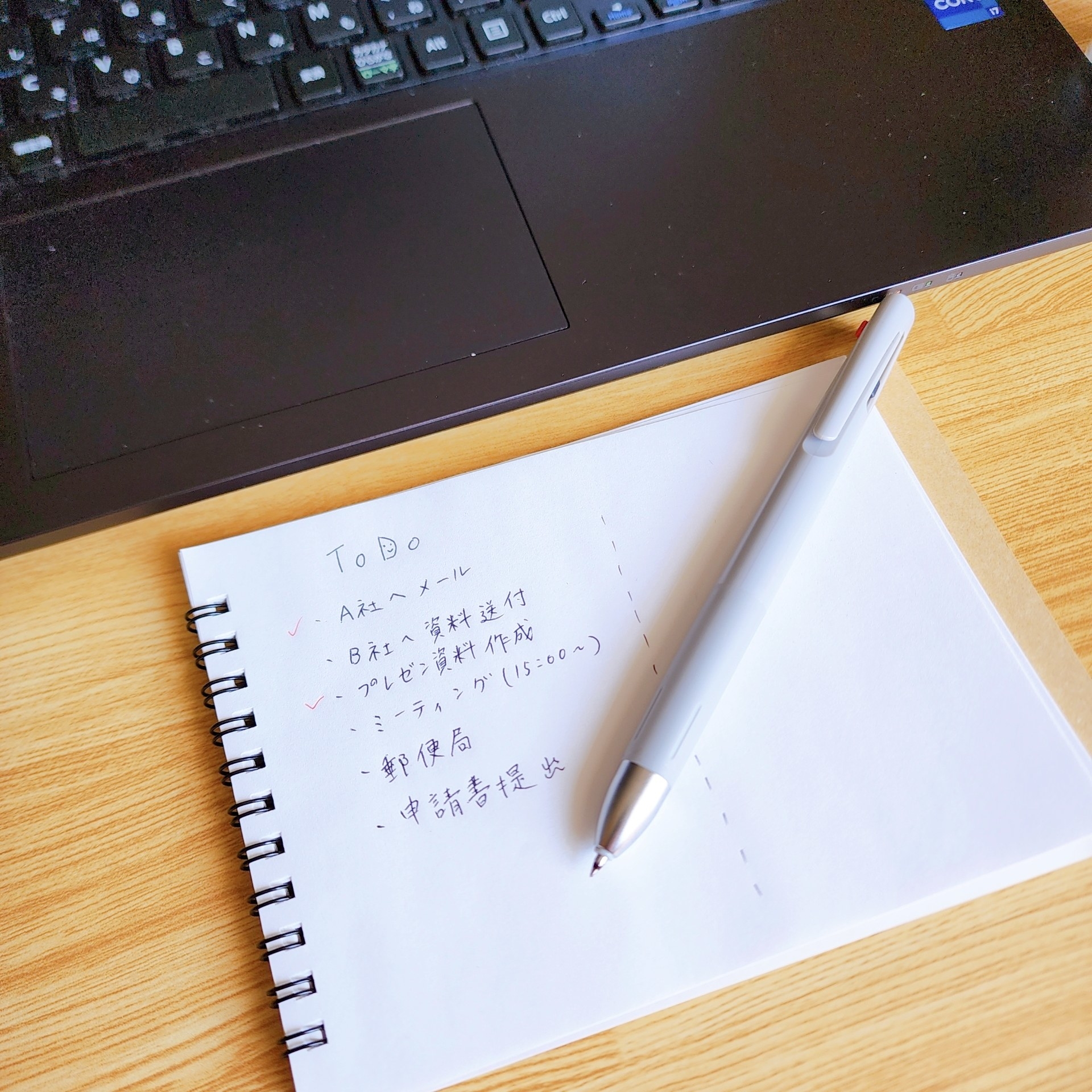 DAISO(ダイソー)のおすすめ文具「ポケットクロッキーブック」