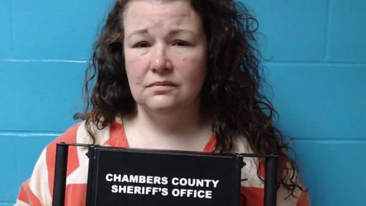 Texas woman Sarah Hartsfield, a former US Army sergeant, is accused of murdering her diabetic husband and failing to call 911 until it was too late.
