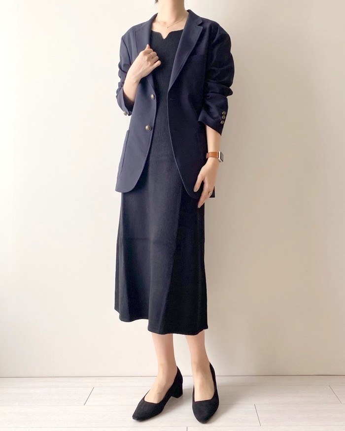 UNIQLO（ユニクロ）のオススメのワンピース「3Dニットワンピース（ノースリーブ）」のコーディネート