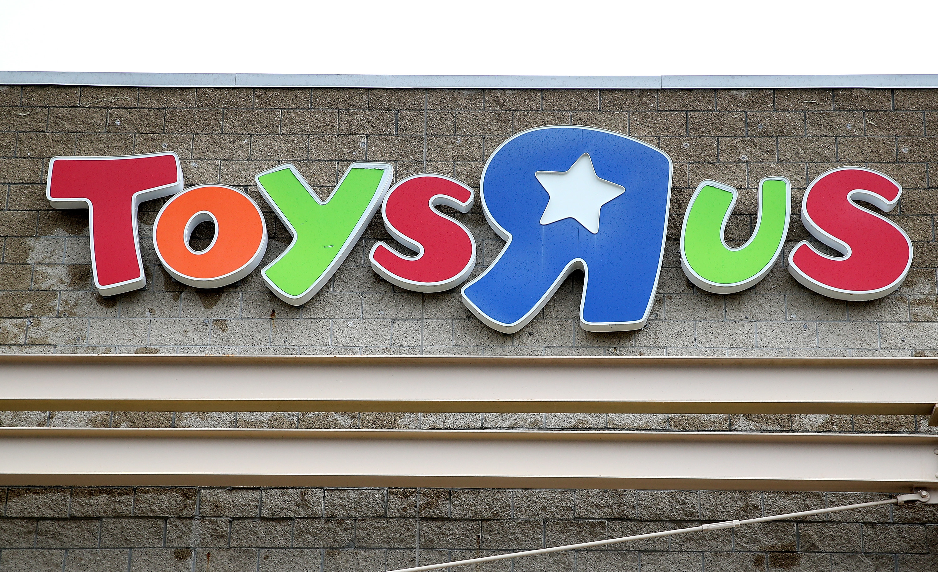 Toys &quot;R&quot; Us