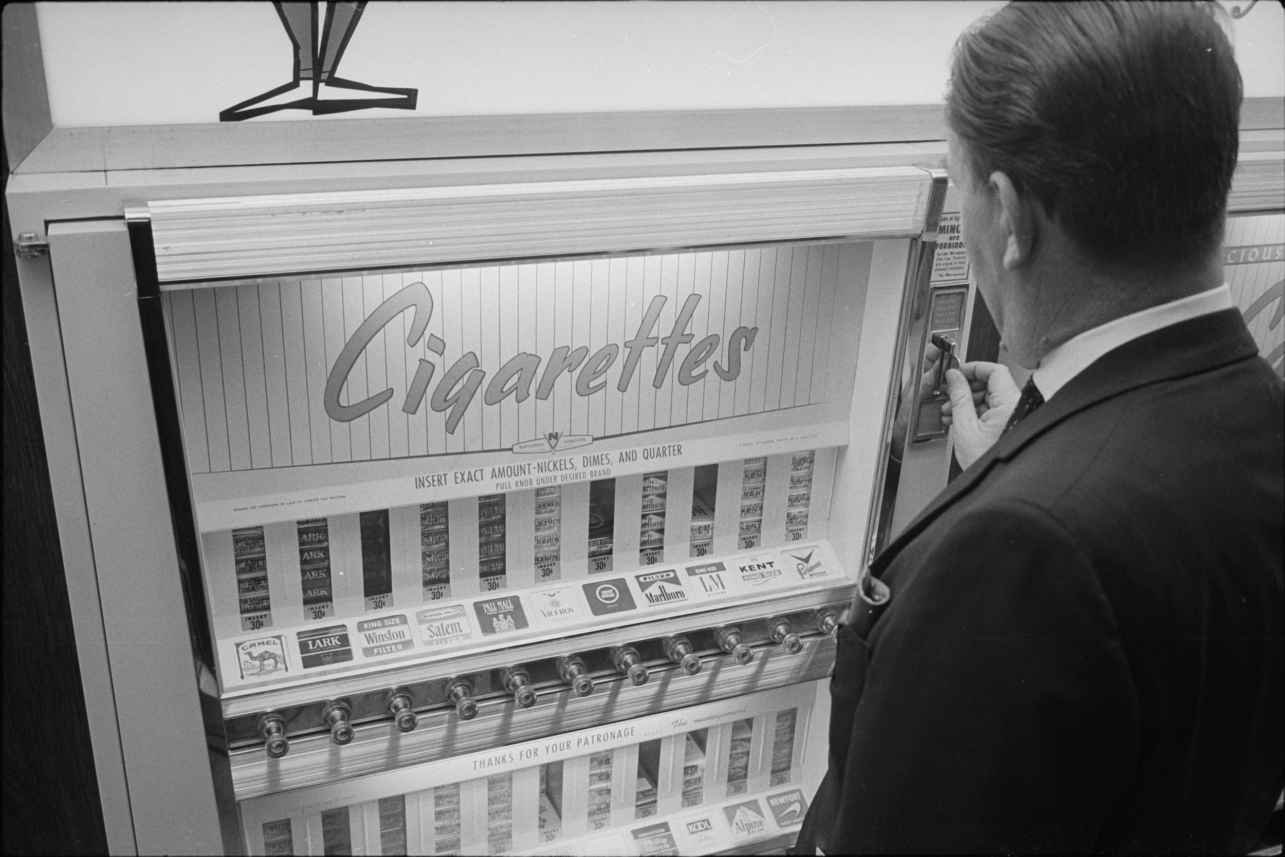 Сигаретные автоматы в Америке