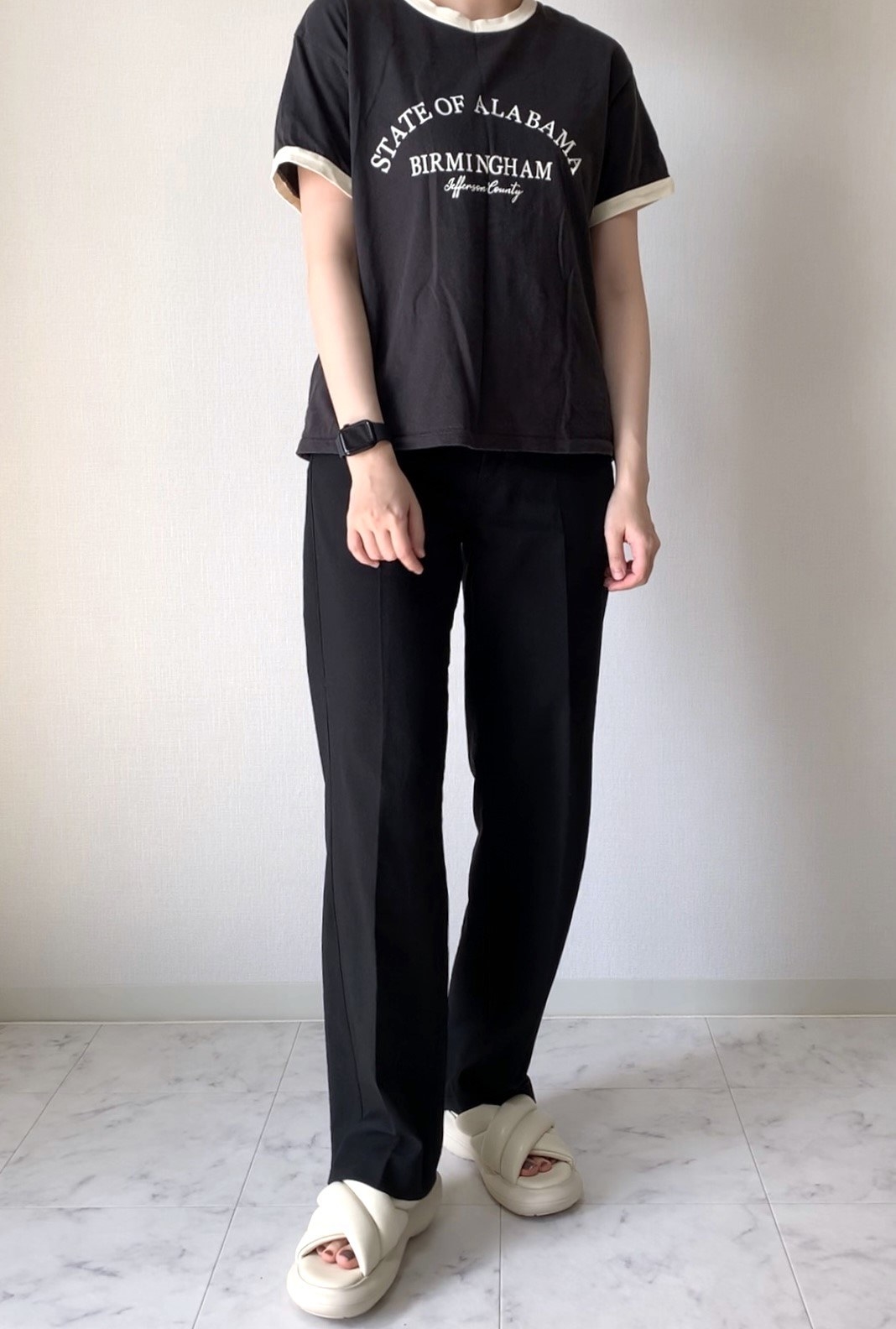 GU（ジーユー）のおすすめのレディースアイテム「パフィークロスベルトサンダル」のコーディネート