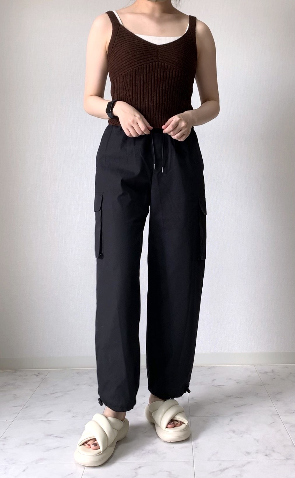 GU（ジーユー）のおすすめのレディースアイテム「リブニットキャミソール」のコーディネート