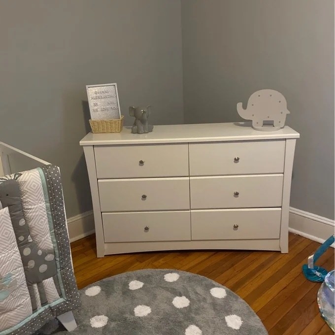 a user photo of the dresser in white