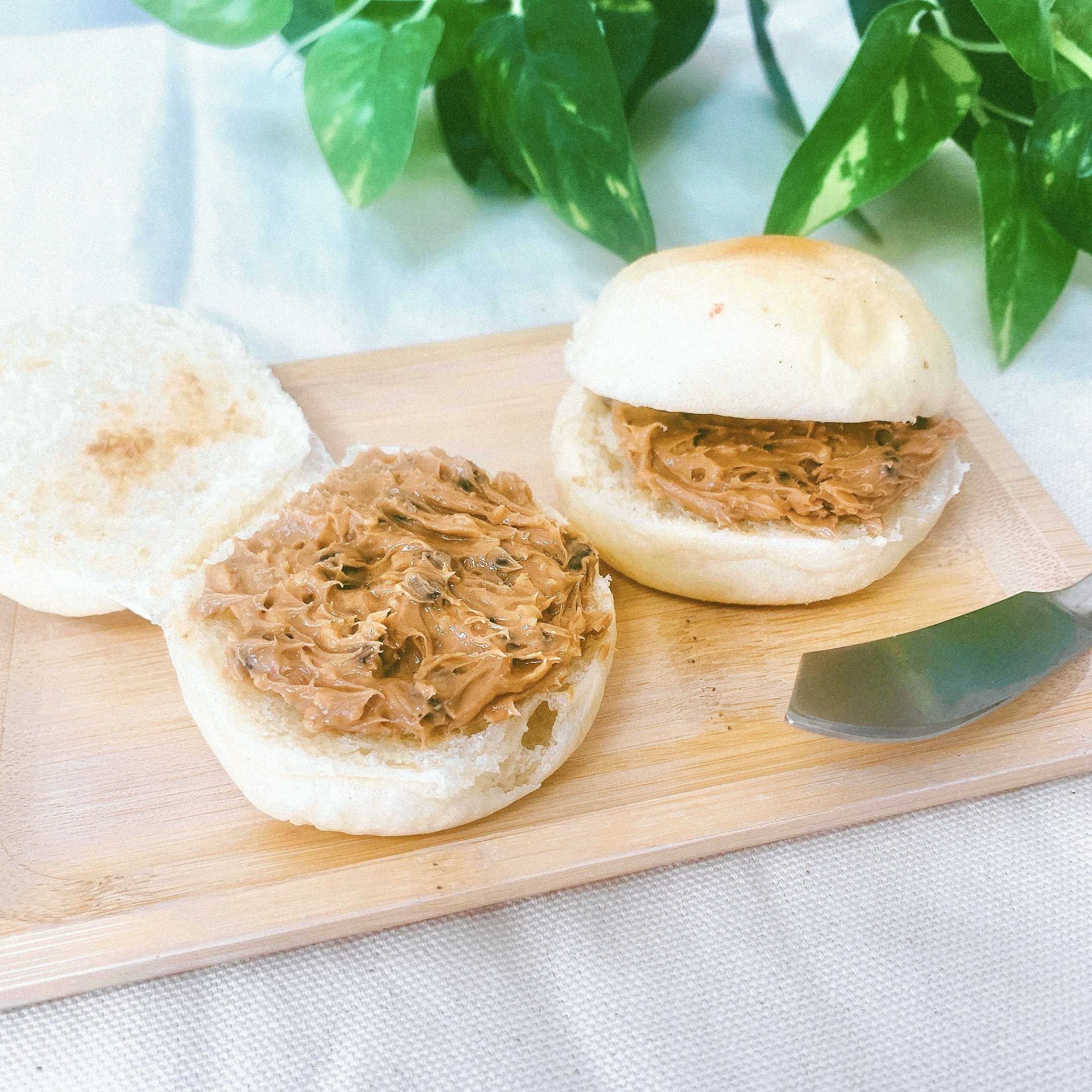 KALDI(カルディ)のおすすめのペースト「食べるクッキー&クリーム ナッツキャラメル 110g」