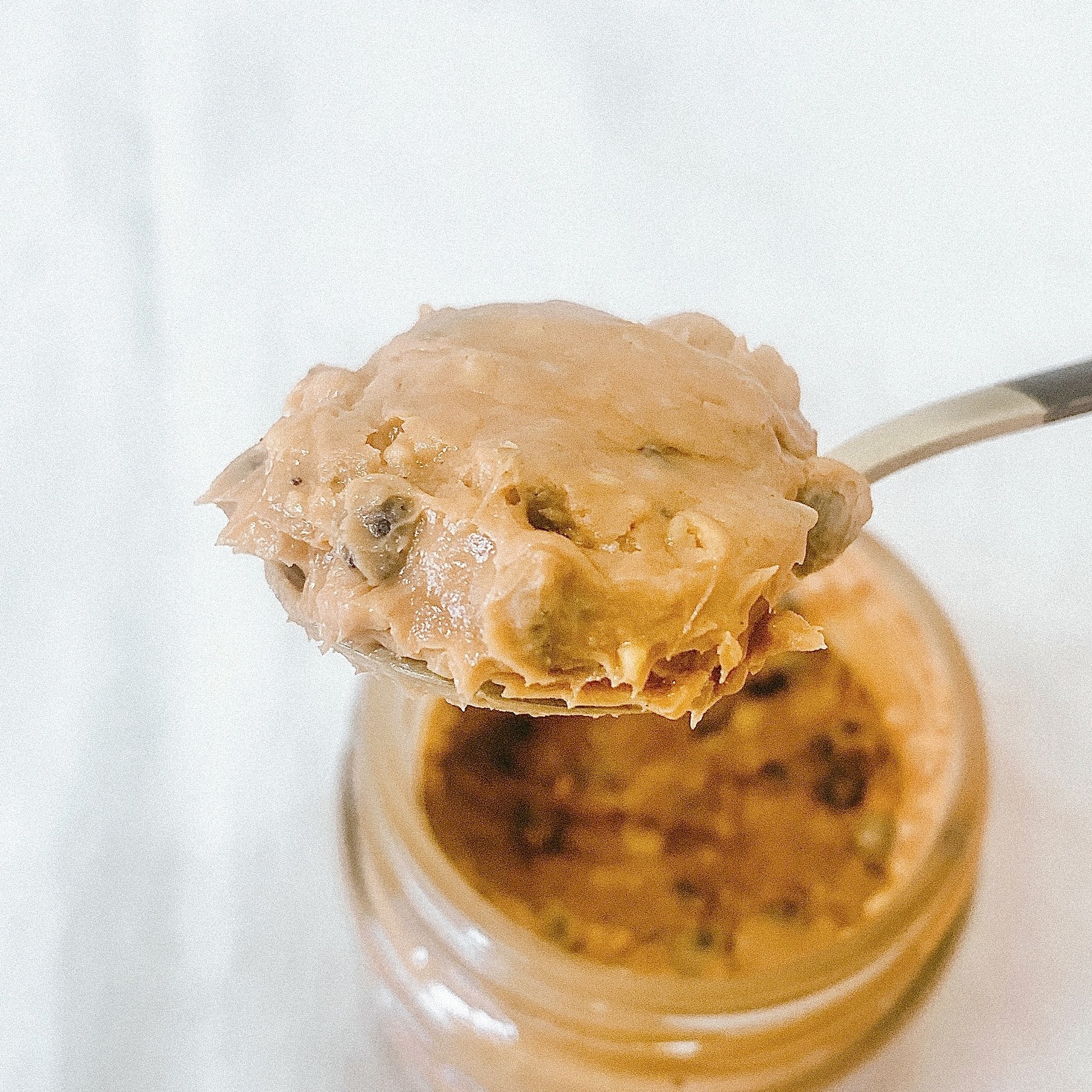 KALDI（カルディ）のおすすめのペースト「食べるクッキー＆クリーム ナッツキャラメル 110g」