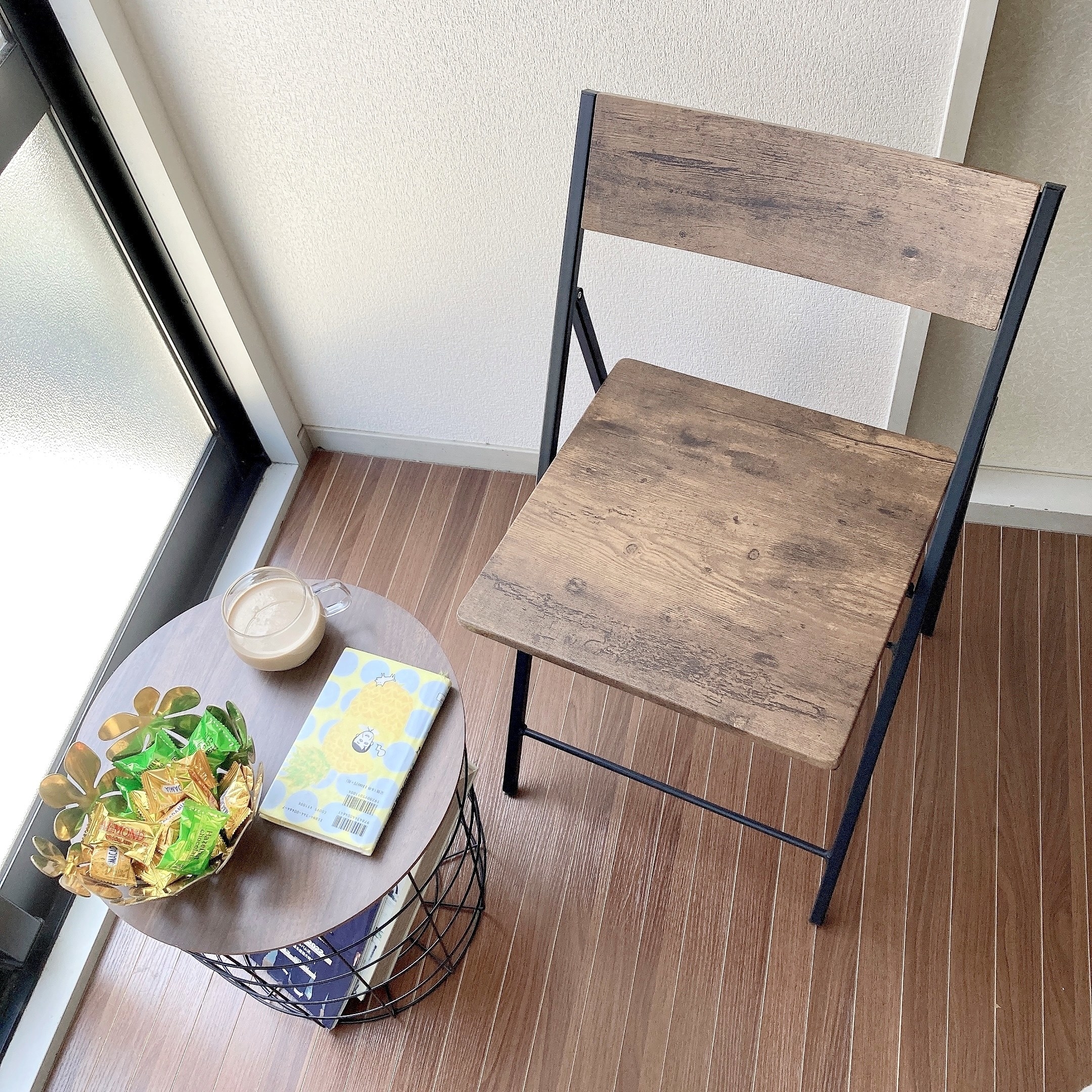 ニトリのオススメのイス「折りたたみチェア ベンガル（ミドルブラウン）」