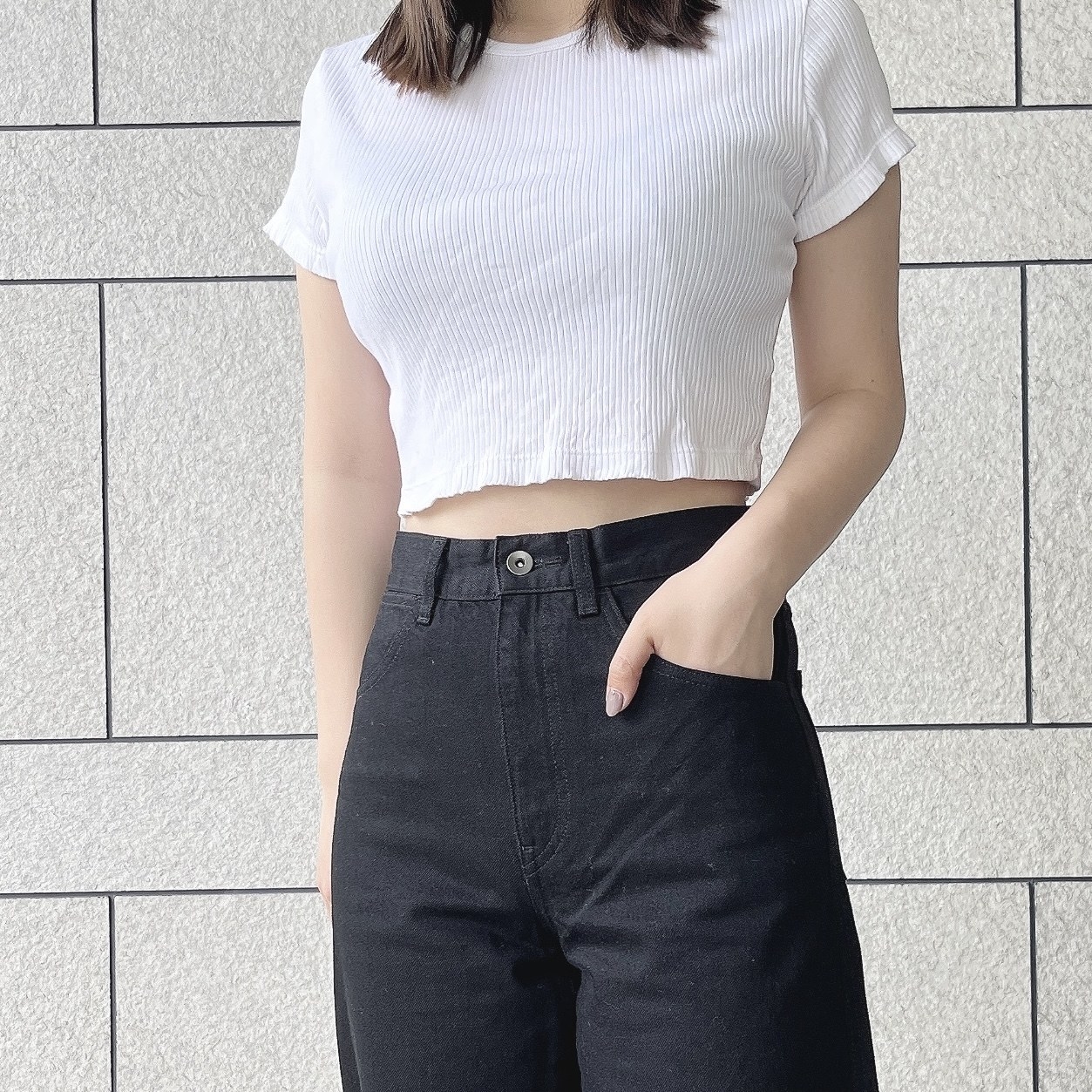 ユニクロのおすすめボトムス「カーブジーンズ」