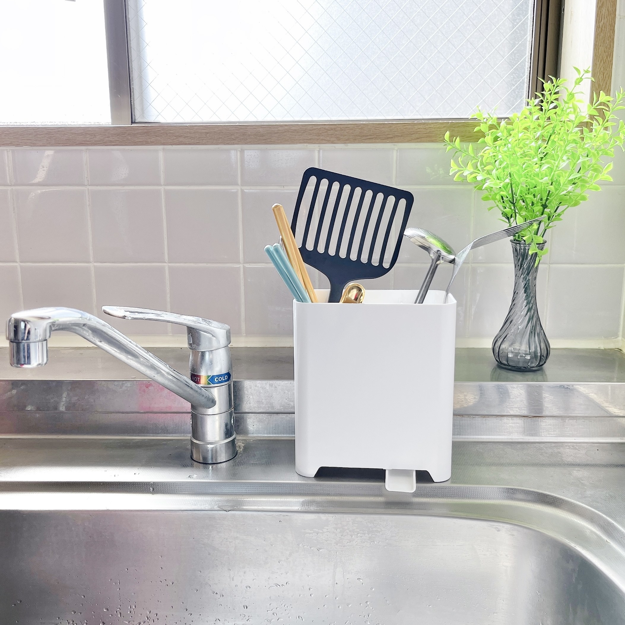 NITORI(ニトリ)のおすすめアイテム「キッチンツールスタンド ACUTO」