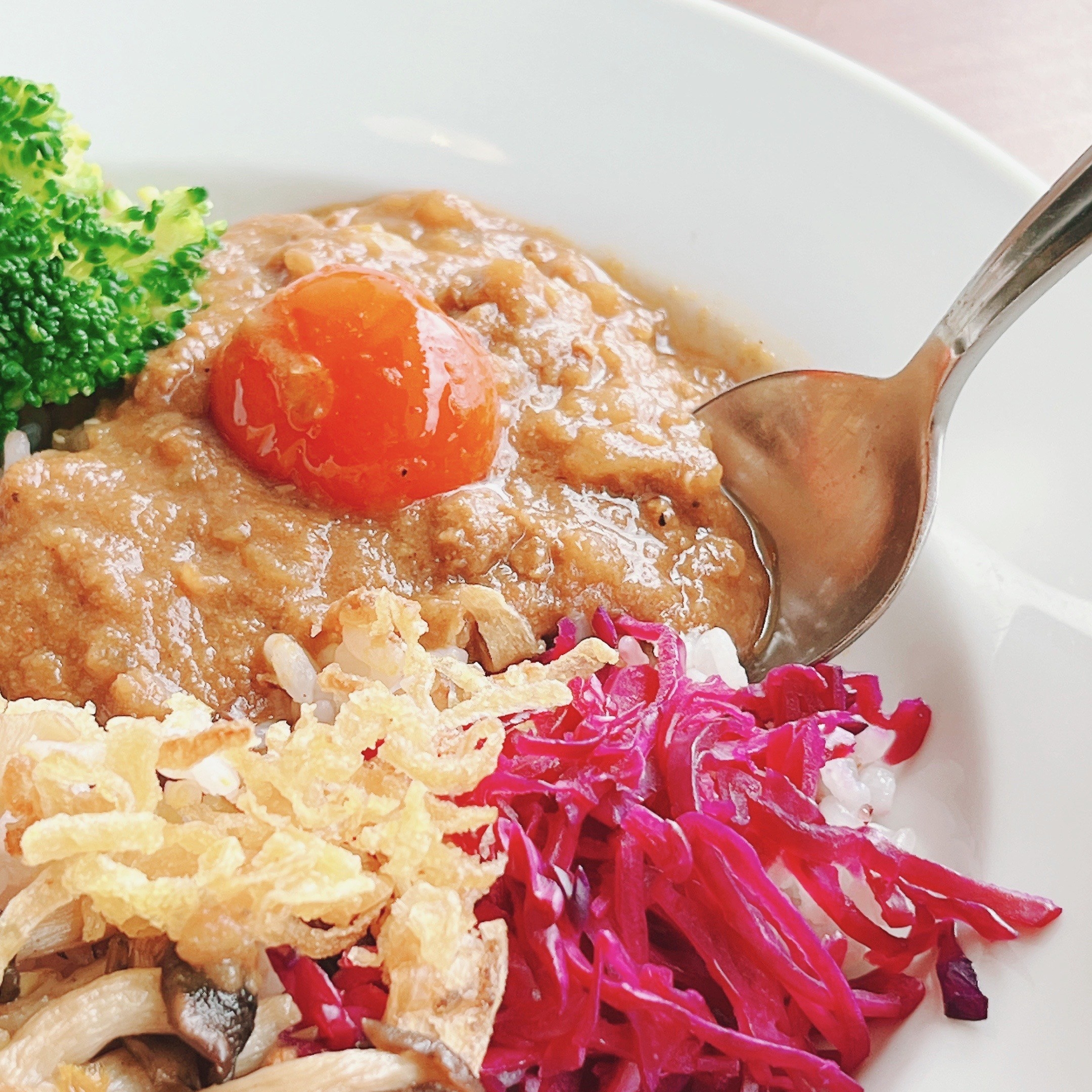 RoyalHost(ロイヤルホスト)のおすすめメニュー「NIKUVEGE ベジタブルカレー&雑穀ごはん」