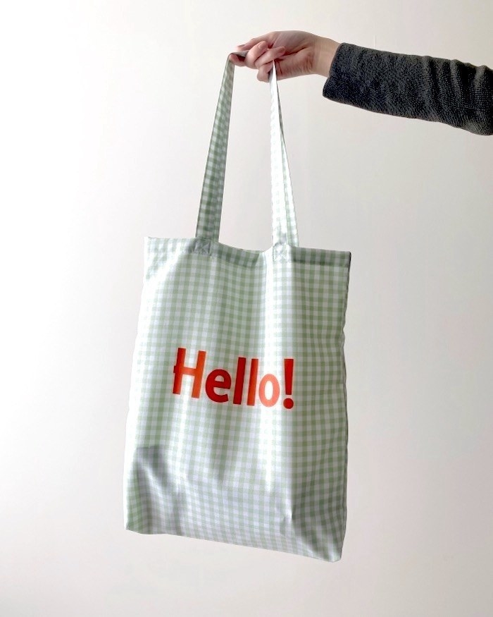 GU（ジーユー）のオススメのファッション「メッセージトートバッグ+E」