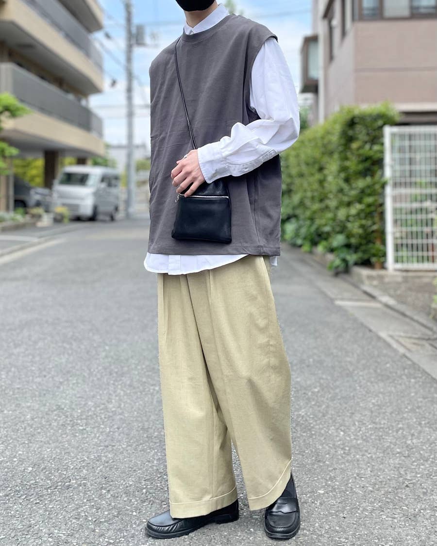 GU】これ一枚でサマになる！着回し力バツグンの「古着みたいなトップス 