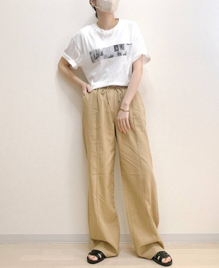 GU（ジーユー）のおすすめのレディースアイテム「リネンブレンドプルオンパンツ+EC（丈長め80.0cm）（セットアップ可能）」のコーディネート
