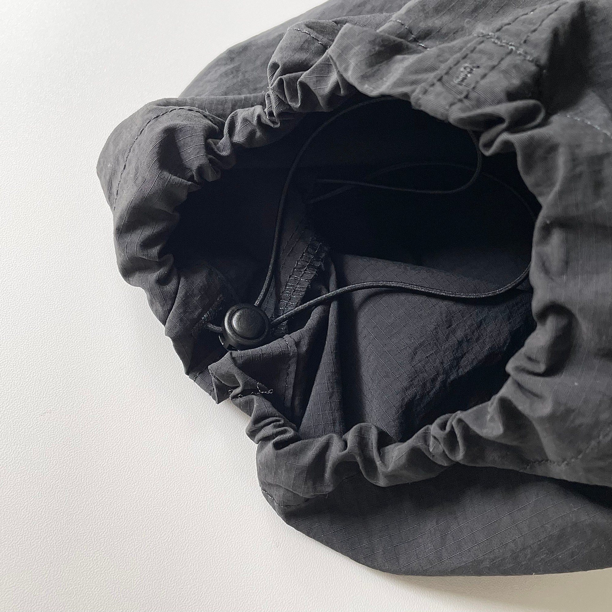 GU（ジーユー）のおすすめのメンズアイテム「パラシュートパンツNT+E」