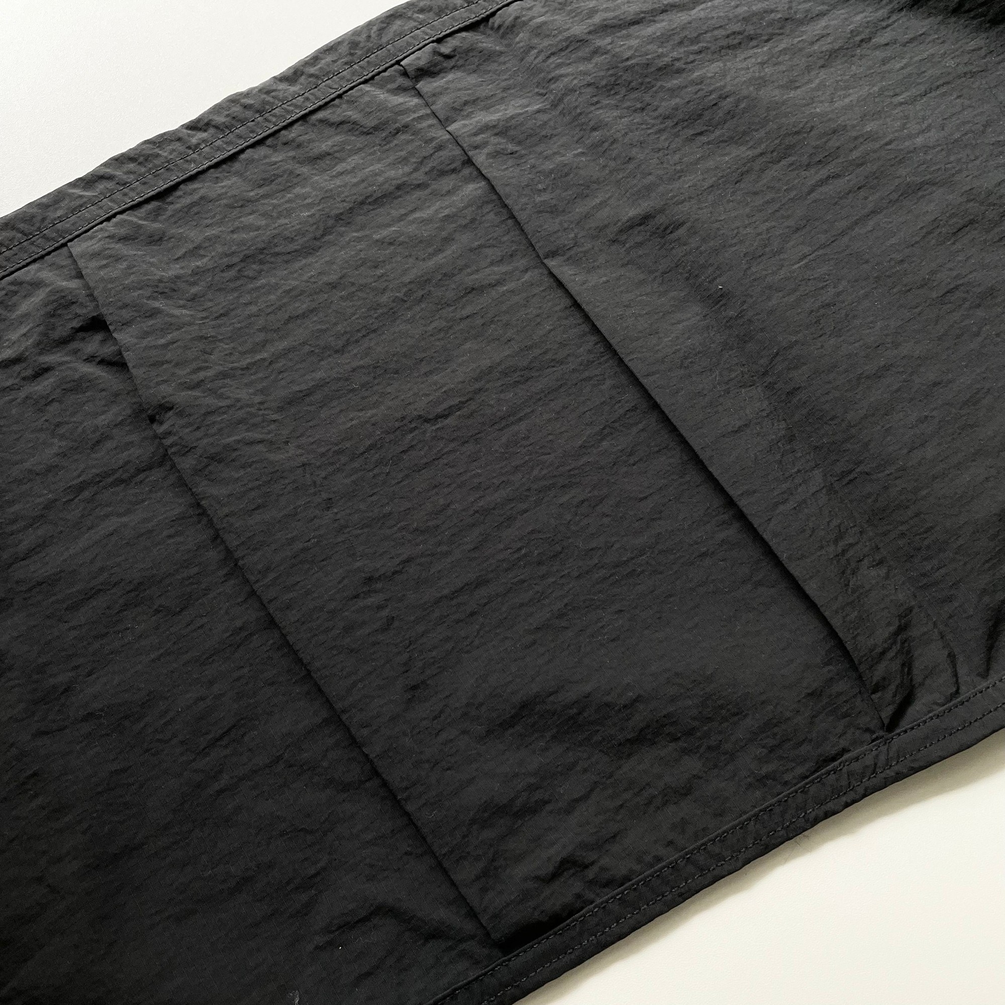 GU（ジーユー）のおすすめのメンズアイテム「パラシュートパンツNT+E」