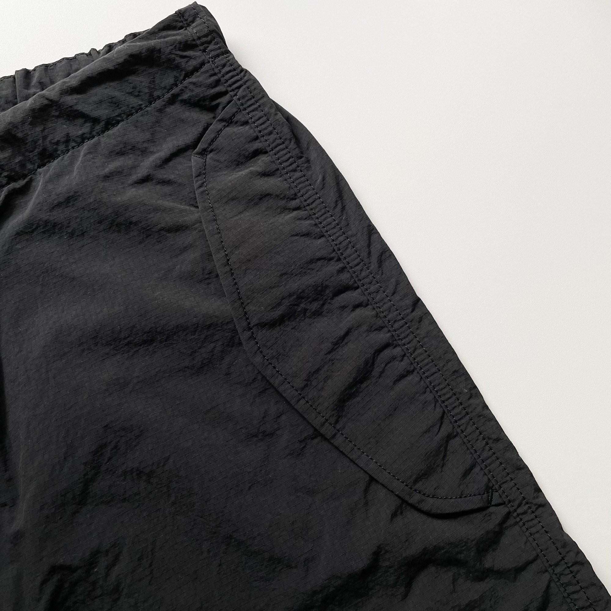 GU（ジーユー）のおすすめのメンズアイテム「パラシュートパンツNT+E」