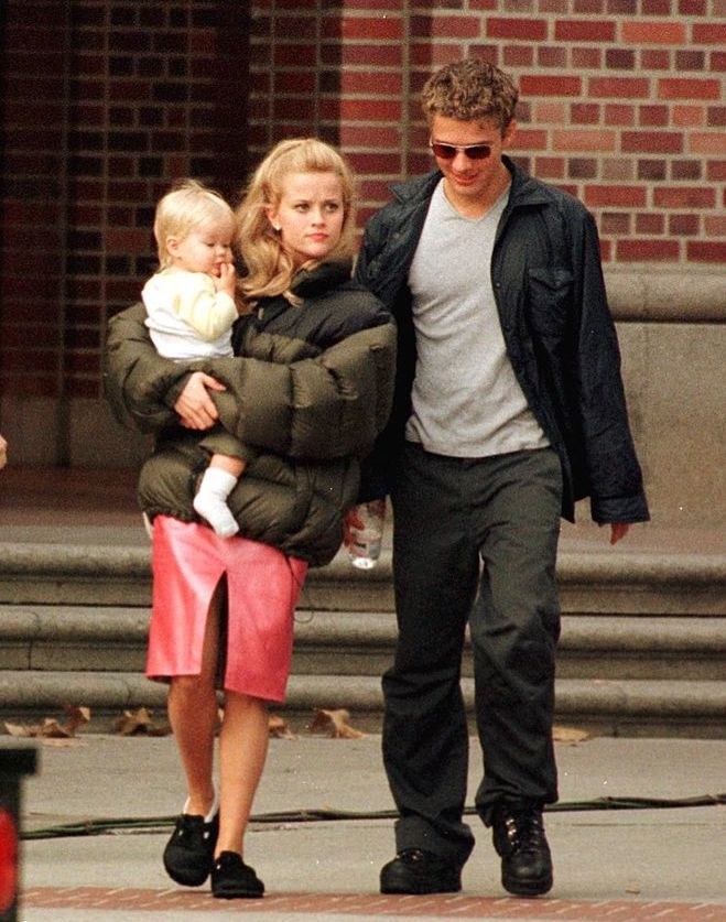 Witherspoon and Ryan Phillippe in 2000