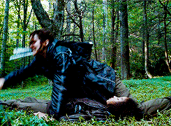 Katniss throwing a spear in anger over Rue&#x27;s dead body