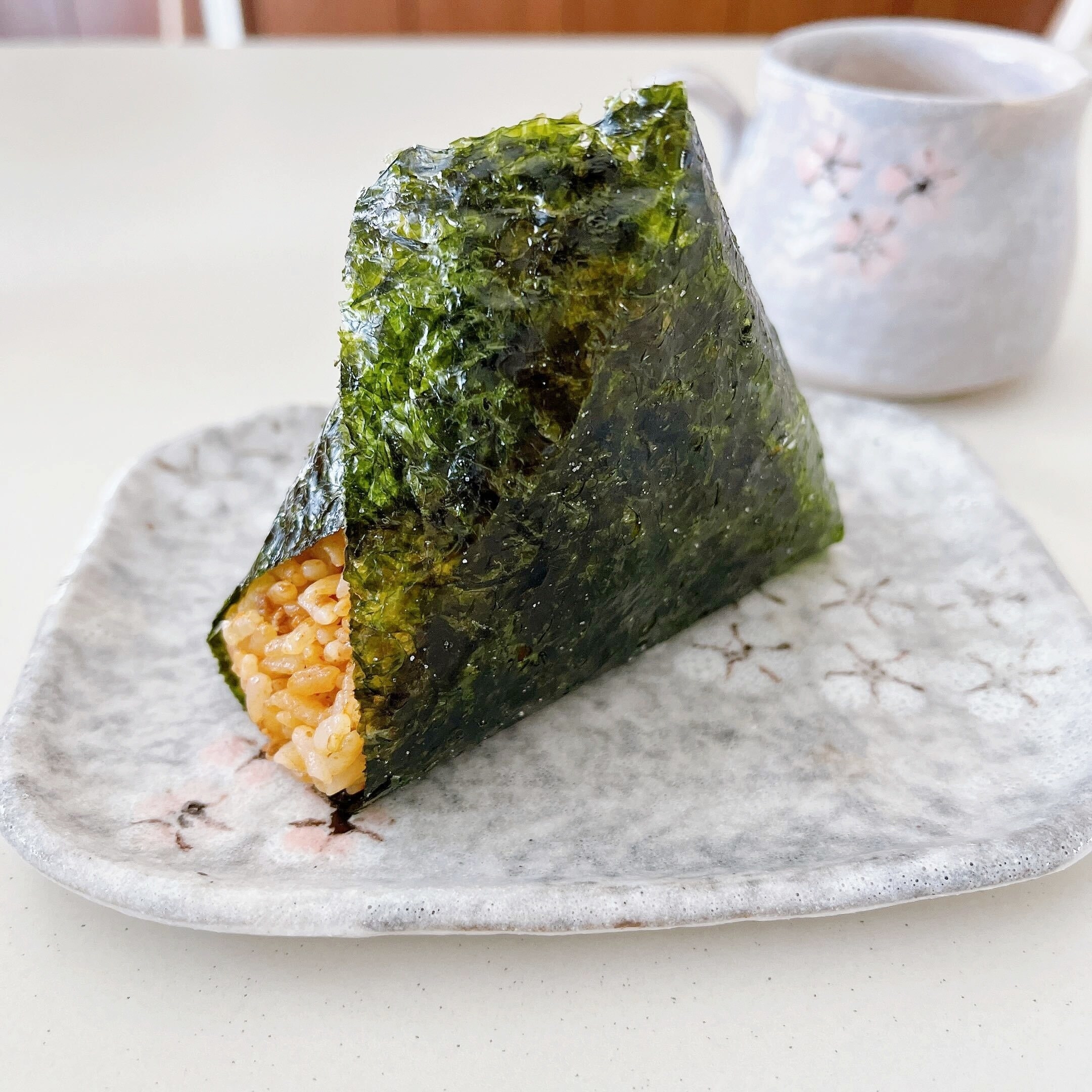 セブン-イレブンのオススメの新商品「手巻おにぎり 全州ビビンバ」