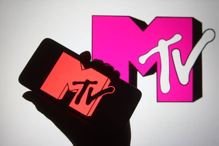 mtv logo design