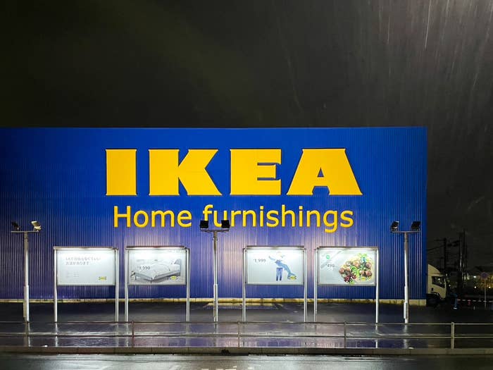 IKEA（イケア）の看板写真