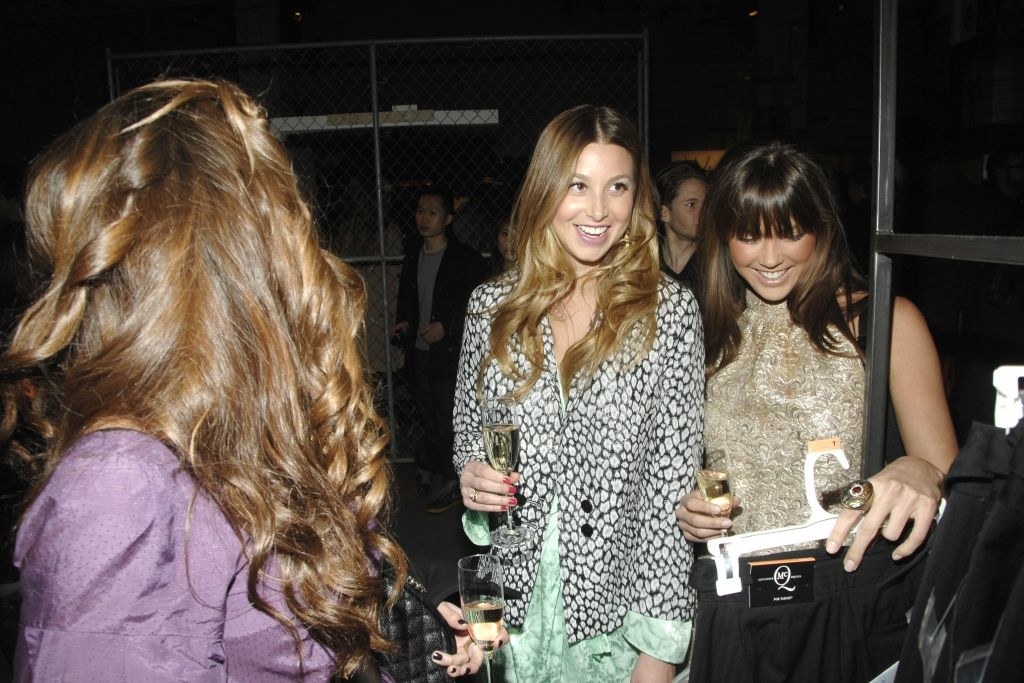 Whitney Port with friends having drinks