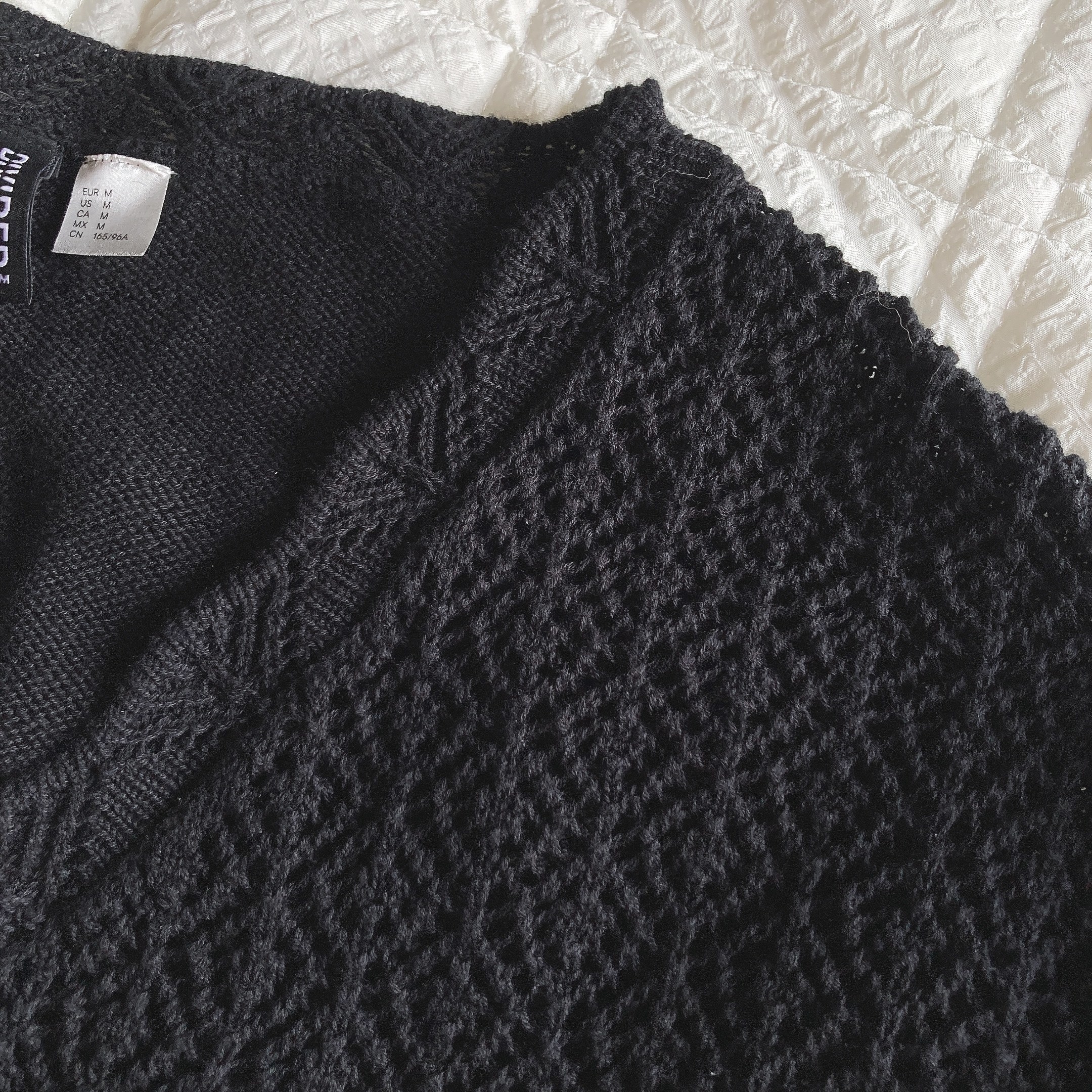 H＆Mのオススメのカーディガン「ポインテルニットカーディガン」