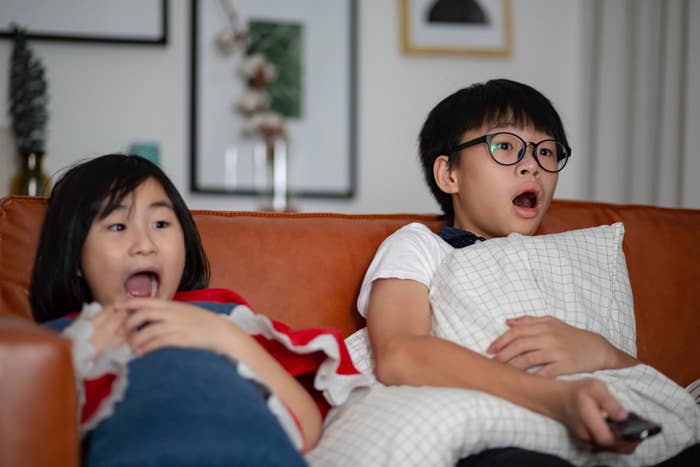kids yelling on the couch