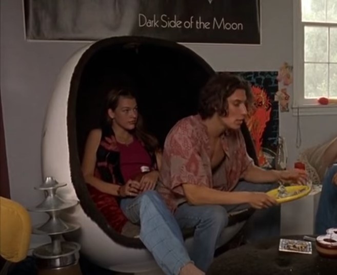 Milla Jovovich and Shawn Andrews in &quot;Dazed and Confused&quot;