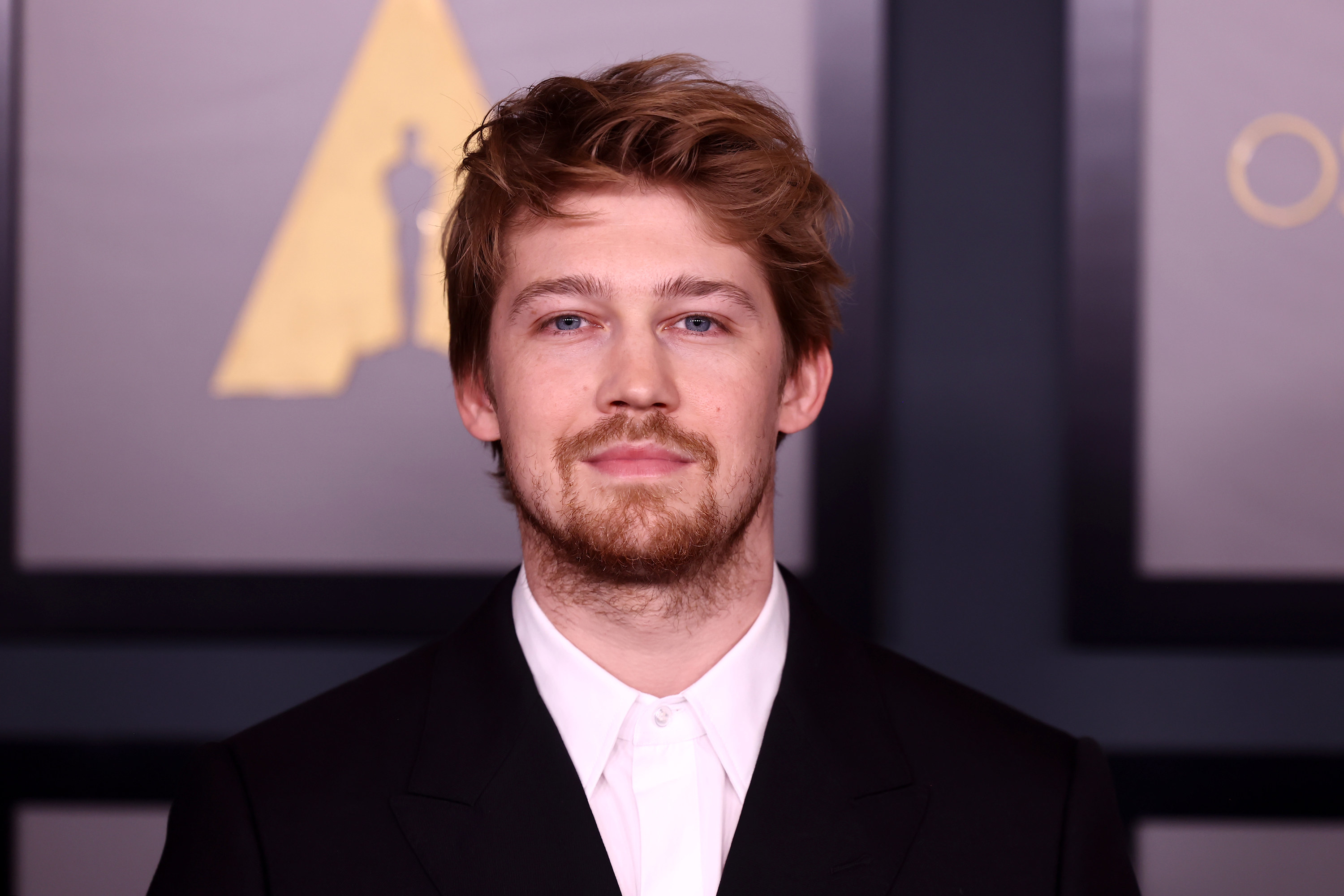 Ryan Reynolds' Time Piece For Joe Alwyn Will Delight Swifties