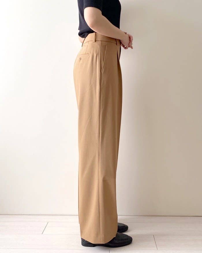 ユニクロのオススメのファッション「タックワイドパンツ（ワンタック・丈標準69～71cm）」のコーディネート