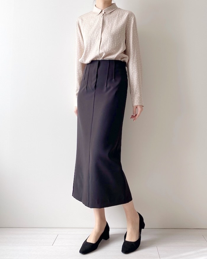 ZARA（ザラ）のオススメのスカート「ストレート ミディスカート」