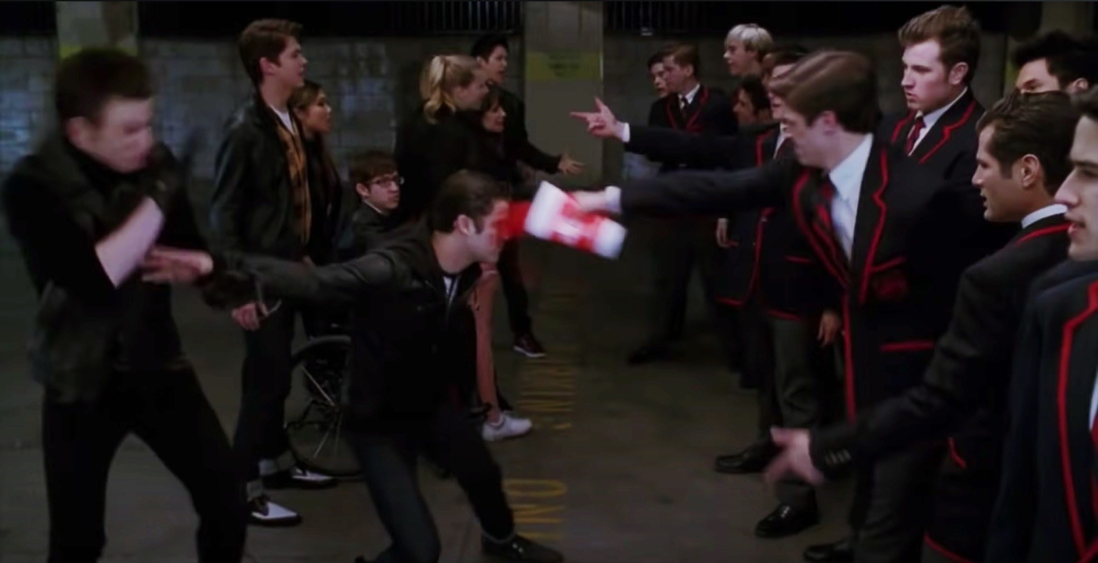 New Directions and the Warblers from &quot;Glee&quot; in a face-off
