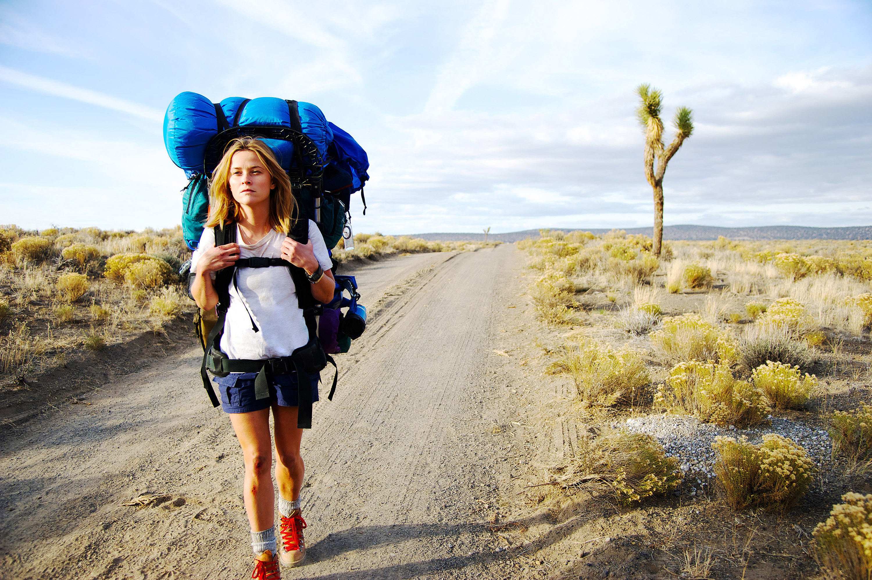 8 Safety Tips for Solo Female Travel - NerdWallet