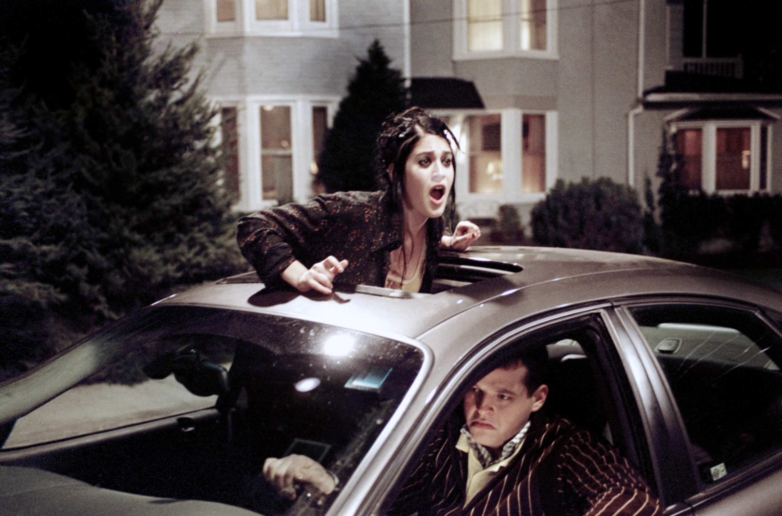 Lizzy Caplan and Daniel Franzese in Mean Girls